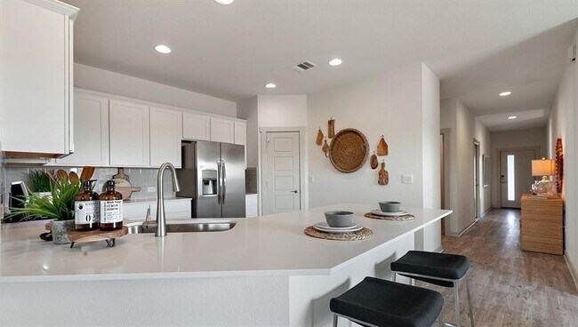 Building Photo - 4605 Quarrybank Dr.