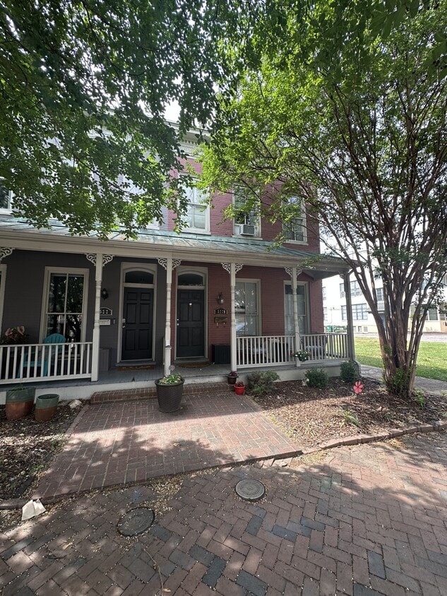 Photo - 522 1/2 N 1st St (Richmond, VA)