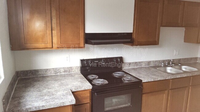 Foto del edificio - 2309 Lane Ave S