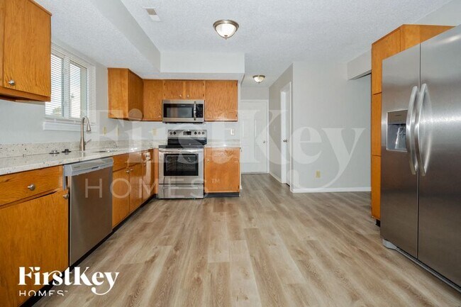 Foto del edificio - 6344 River Valley Way