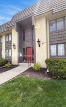 Building Photo - 452 W 104th St