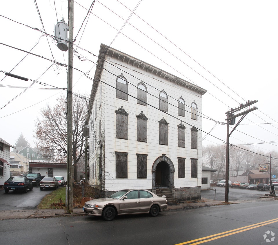 Primary Photo - 1005 Baldwin Ave
