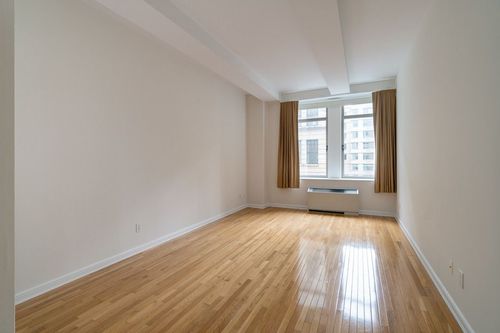 Building Photo - 282 7th Ave