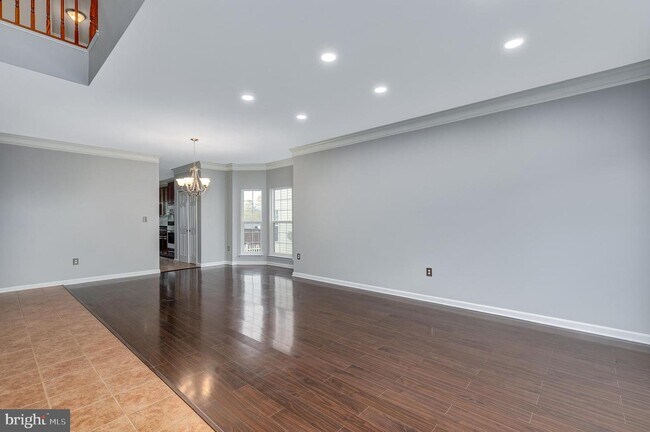 Building Photo - 2301 Blue Spruce Dr