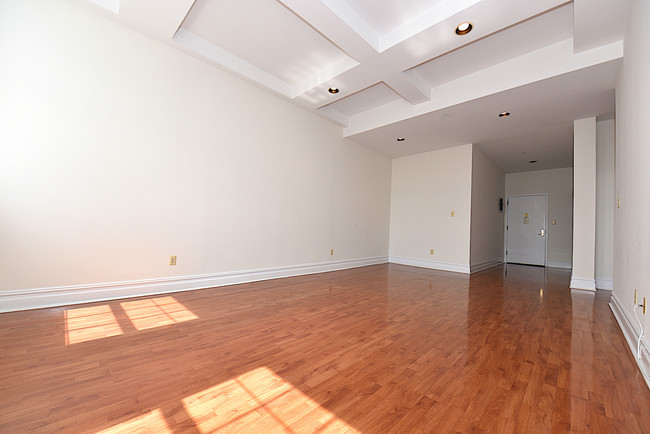 Building Photo - 4502 Ditmars Blvd