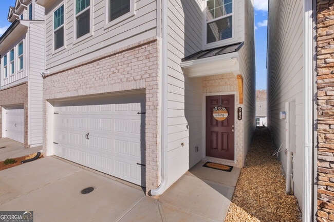 Building Photo - 392 Whitetail Cir