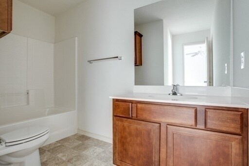 Foto del edificio - Spacious 3 Bedroom Duplex for rent in Prin...