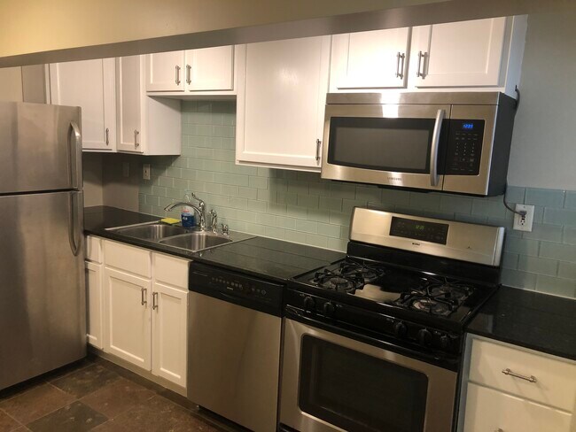 Escuela ABC - Instalaciones - Estructura escolar - DJI_0702 - 1813 W Armitage Ave