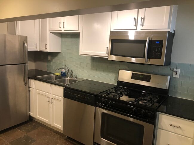 Fotografía del edificio - 1813 W Armitage Ave