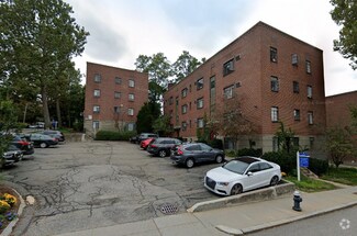 Building Photo - 72 Saint Paul St