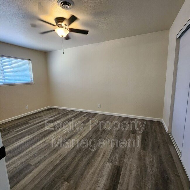 Foto del edificio - 1200 Wayland Ave