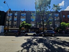 Building Photo - 2250 N Lincoln Ave