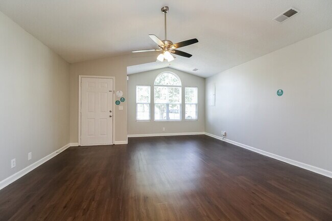 Foto del edificio - 5039 Boyd Dr