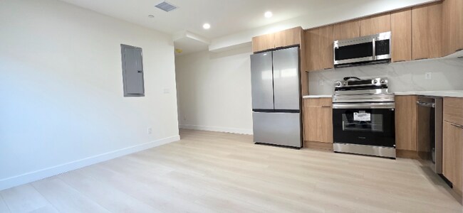 Foto del edificio - 1330 Tamarind Ave