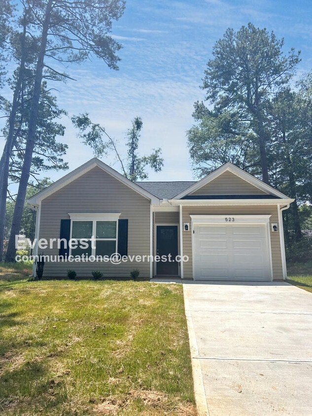 Primary Photo - 523 E Robinson St