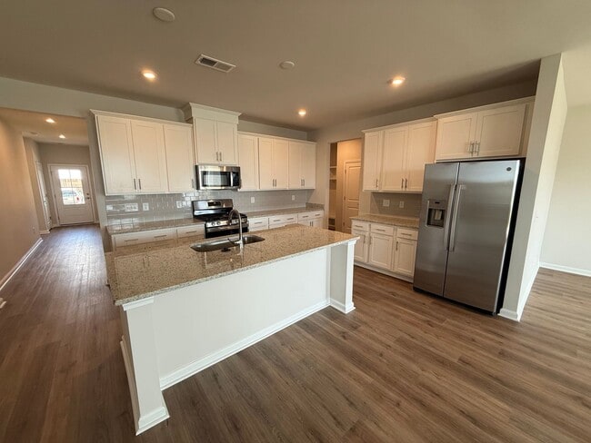 Foto del edificio - 4319 Hartshorn Cir