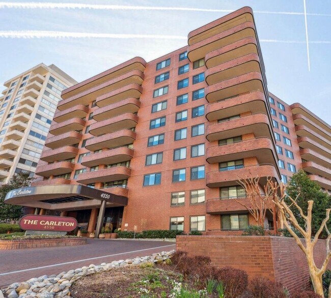 Foto del edificio - 4550 N Park Ave