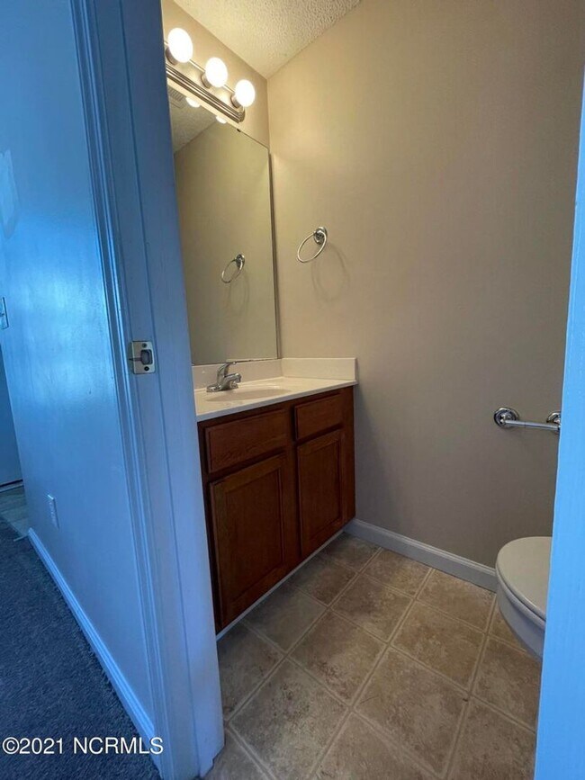 Foto del edificio - Welcome to Cornerstone Village!