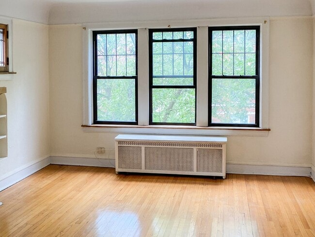 Foto del edificio - 2625 W Berwyn Ave