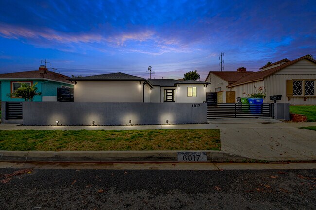 Foto del edificio - 6017 S Croft Ave