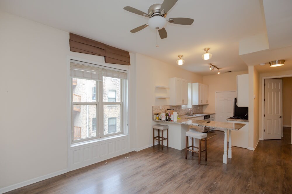 Foto principal - 633 W Arlington Pl