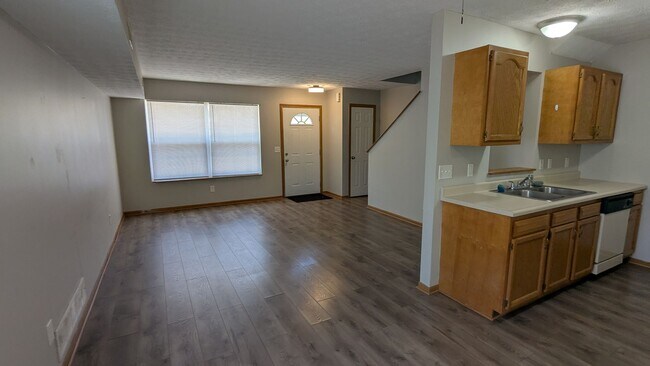 Foto del edificio - MN Cedar Village (861)