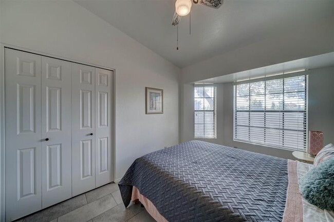 Building Photo - Awesome Gilbert home