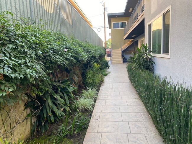 Foto del edificio - 12618 Pacific Ave