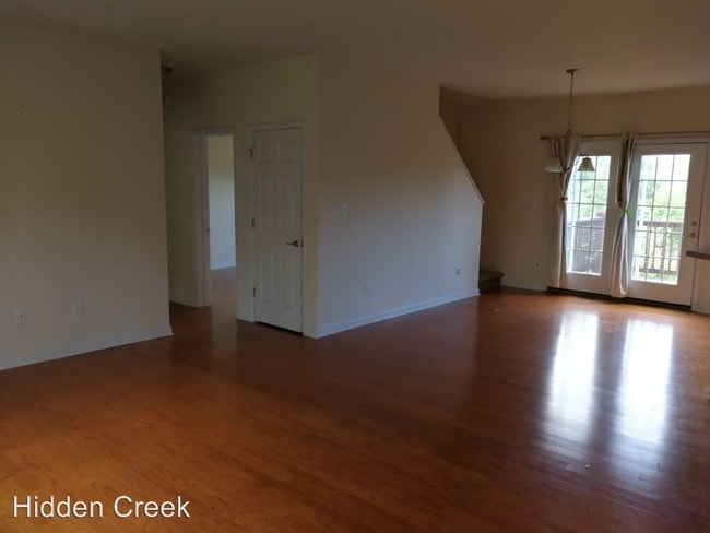 Building Photo - 4 br, 3 bath House - 228 Somerset Drive