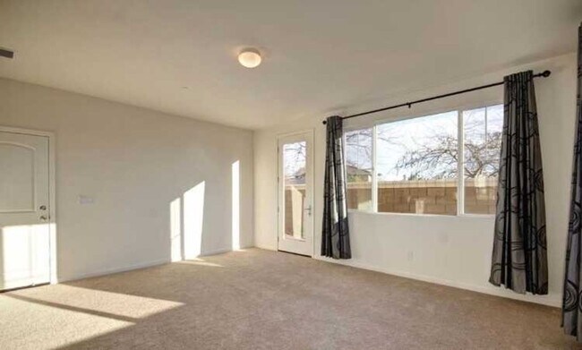 Foto del edificio - BEAUTIFUL HOME IN RANCHO CORDOVA!!