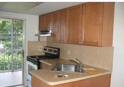 Building Photo - 184 NW 4th Ave