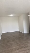 Building Photo - 9325-9104 104 Ave NW