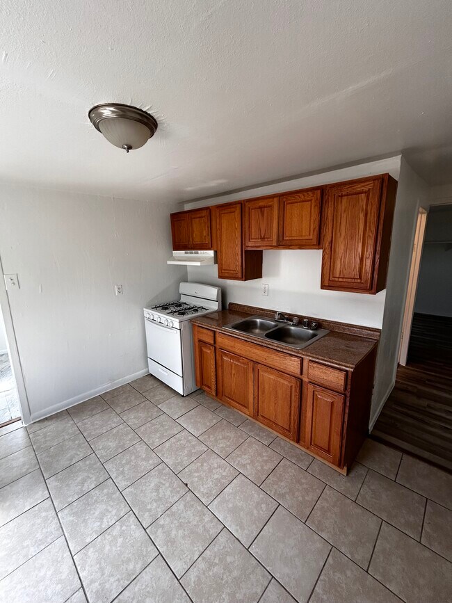 335 McKnight Ave NE Albuquerque, NM 87102 Alquileres en Albuquerque