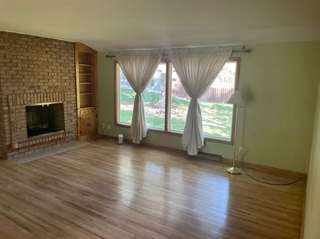 Foto del edificio - 401 Rhode Island Ave S