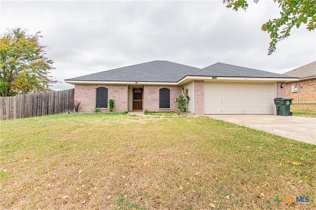 Primary Photo - 221 Timber Ridge Dr