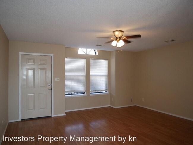 Foto del edificio - 3 br, 1 bath House - 501 Sandstone Dr