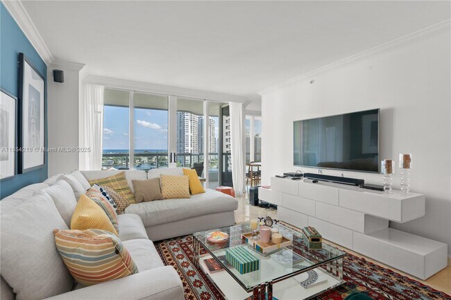 Foto del edificio - 21055 Yacht Club Dr