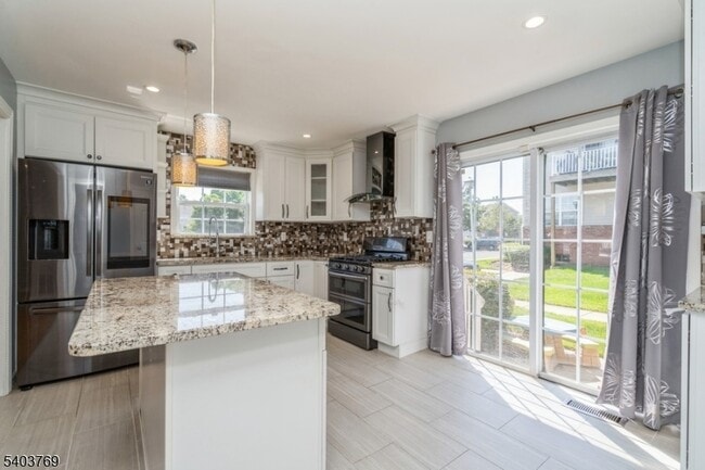 Building Photo - 2201 Timber Ridge Ct