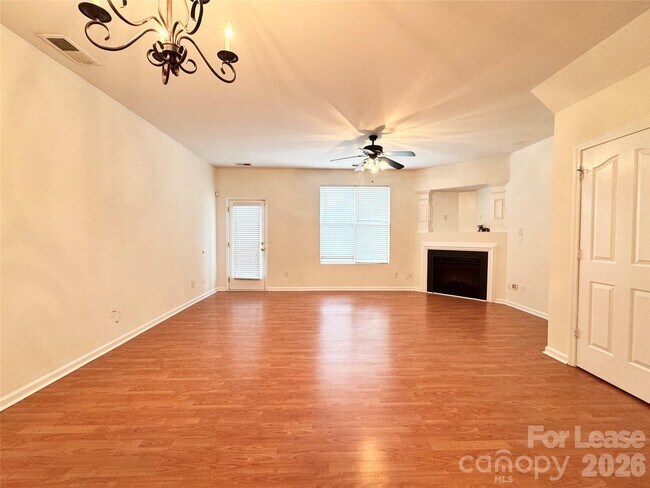 Foto del edificio - 2311 Aston Mill Place