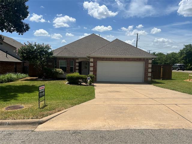 Primary Photo - 100 Forest Creek Dr