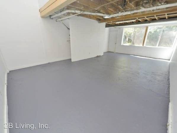 Building Photo - 1027 41st Ave