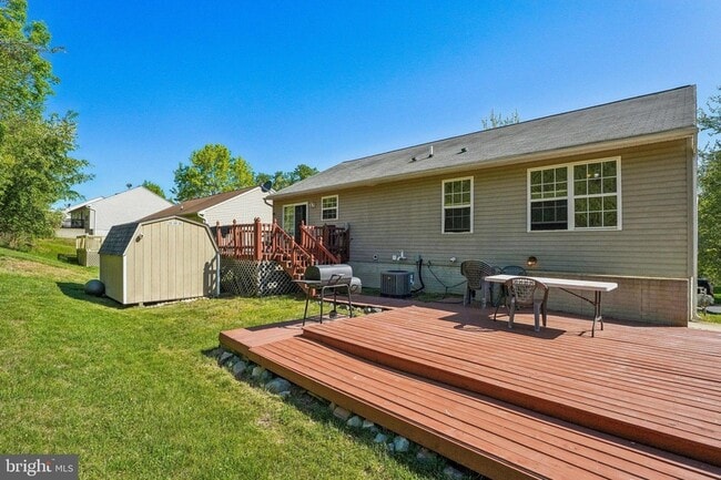 Photo - 7039 Heather Dr House