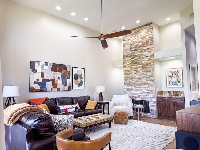 Foto del edificio - 54974 Oak-Tree