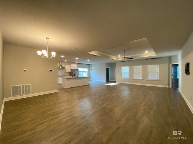 Foto del edificio - 9102 Diamante Blvd