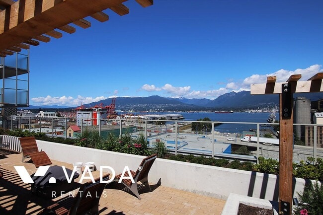 Building Photo - The Heatley in Strathcona 1 Bedroom Apartm...
