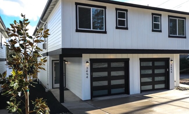 Building Photo - Magnolia36