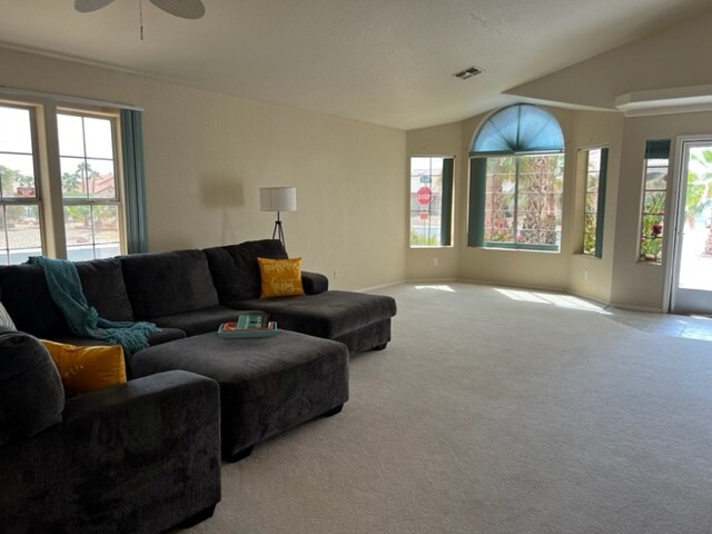 Building Photo - 2069 E Los Lagos Dr