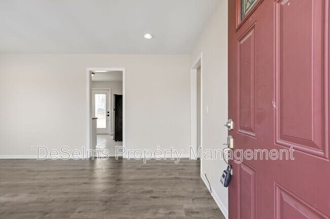 Foto del edificio - 802 Ramsey St