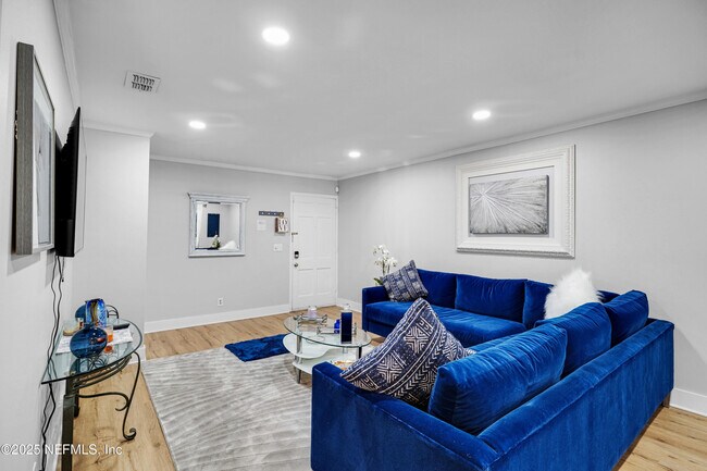 Foto del edificio - 4315 Plaza Gate Ln