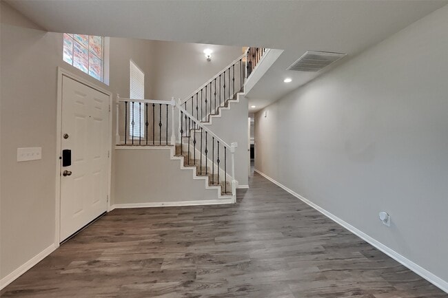 Foto del edificio - 9530 Cabin Creek Dr